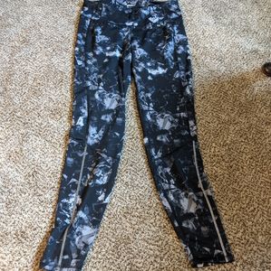 L Old Navy Active Pants